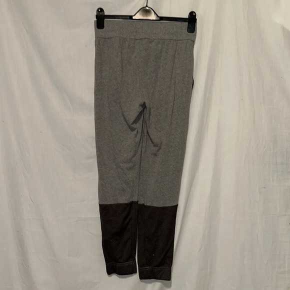gray & black Under Armour sweatpants / joggers size small loose - Picture 2 of 3